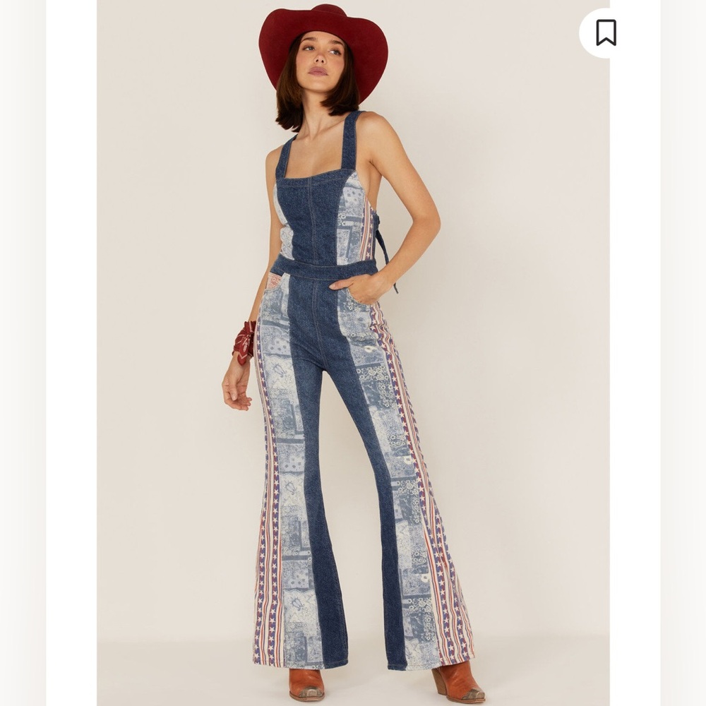 FREE PEOPLE WOMEN'S MEDIUM WASH PATCHWORK DALLAS DENIM JUMPSUIT SIZE 12